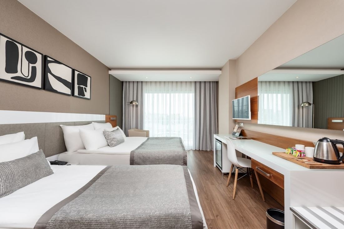 rooms-standard-room-side-sea-view