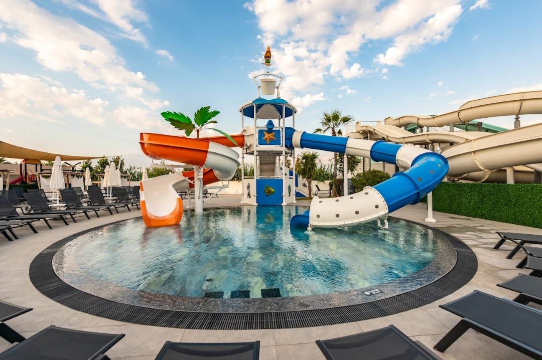 pools-outdoor-childrens-pool