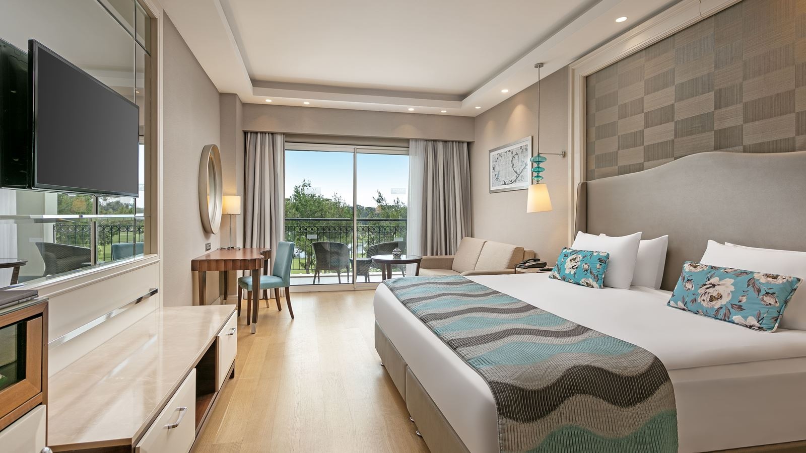 rooms-family-suite-main-building