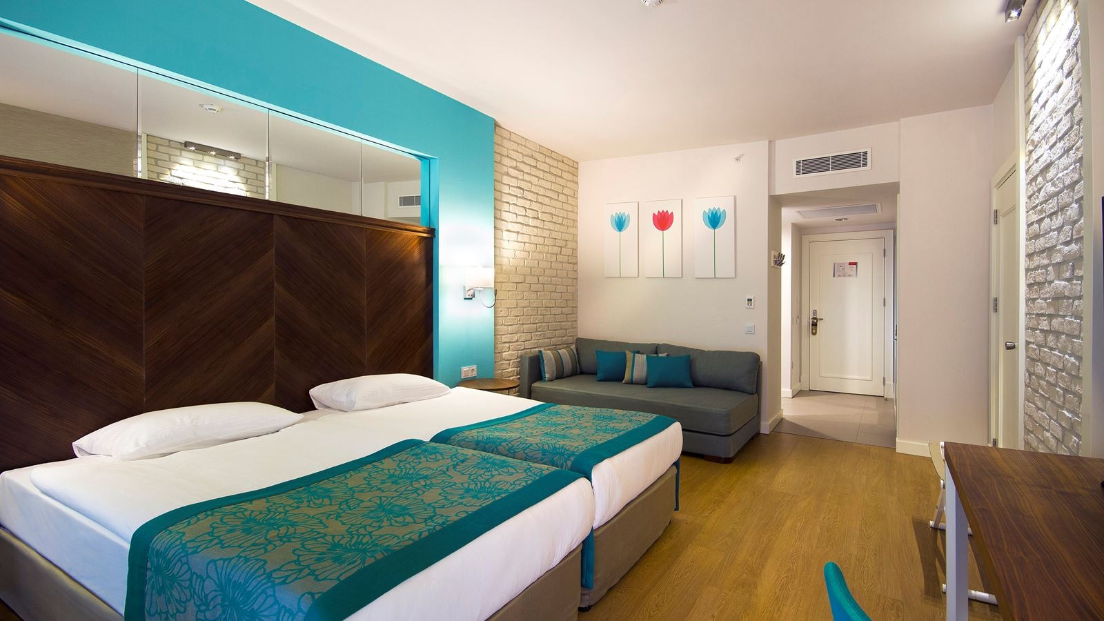 rooms-standard-room-side-sea-view