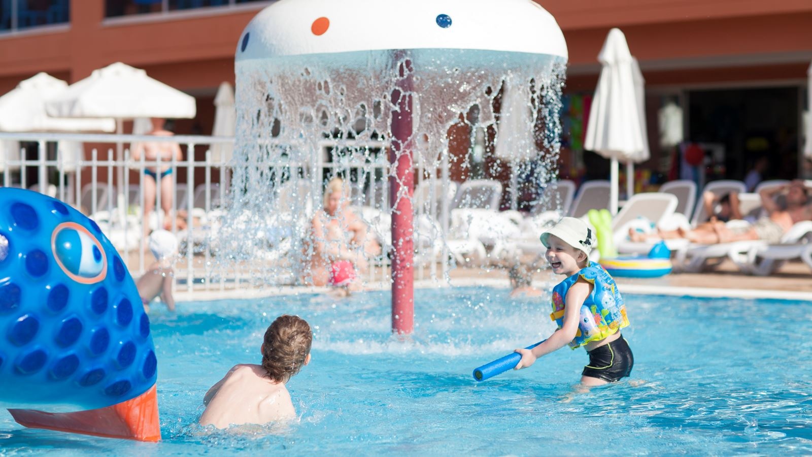 pools-outdoor-childrens-pool