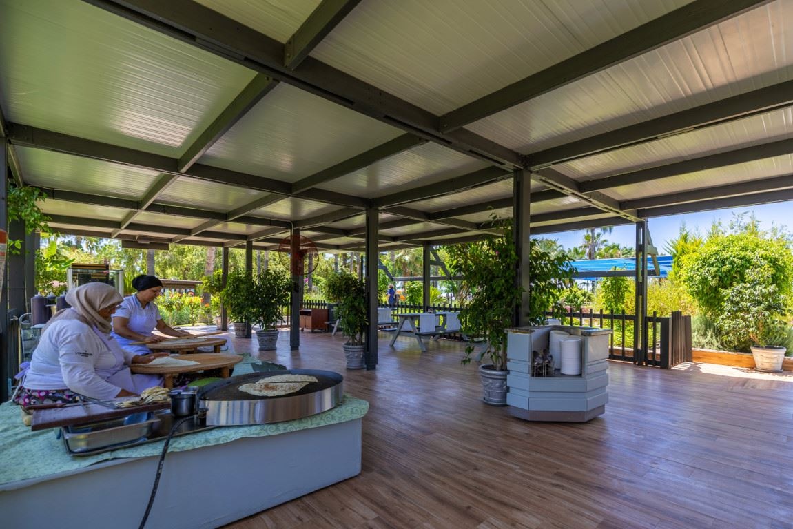 restaurants-aqua-food-corner