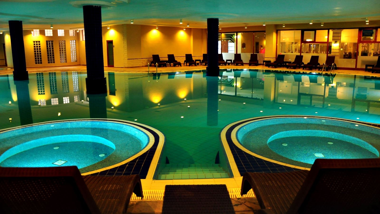 pools-indoor-pool