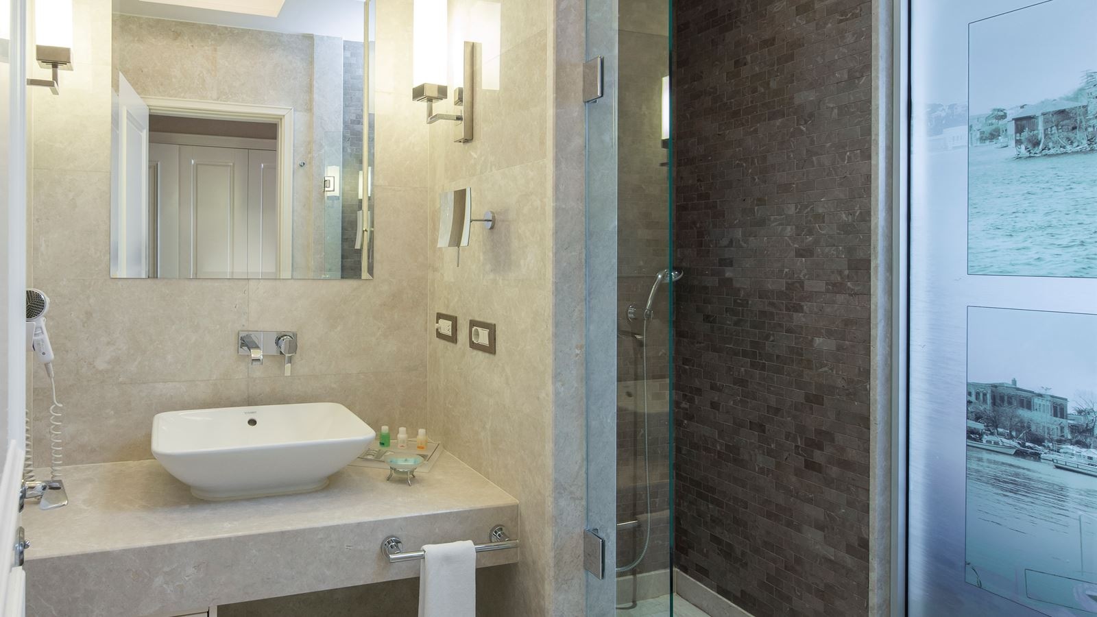 rooms-suite-club