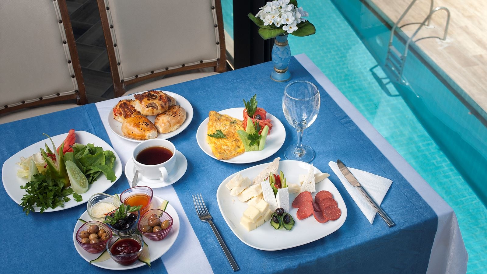 restaurants-restaurant