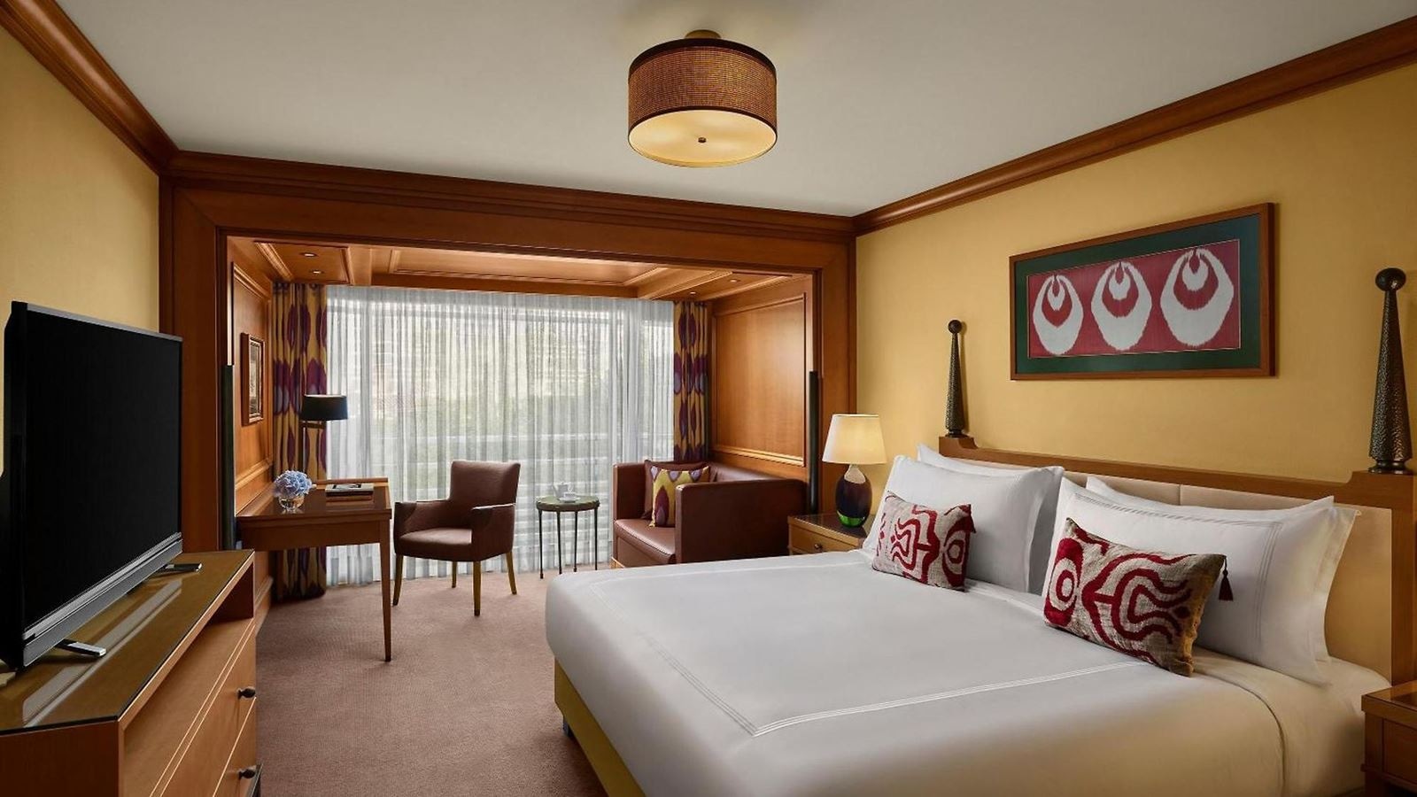 rooms-deluxe-room-city-view