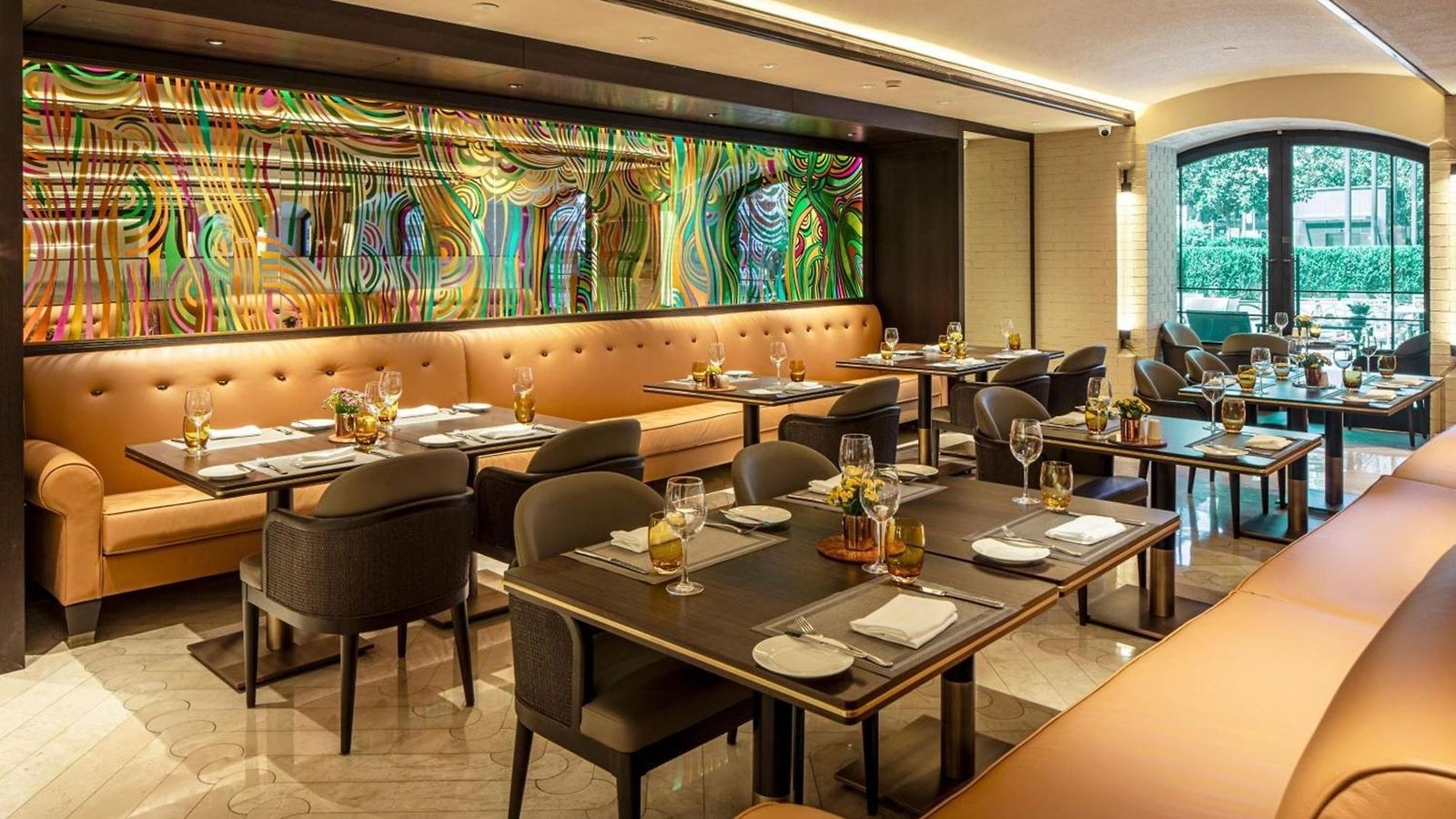 restaurants-breakfast-buffet