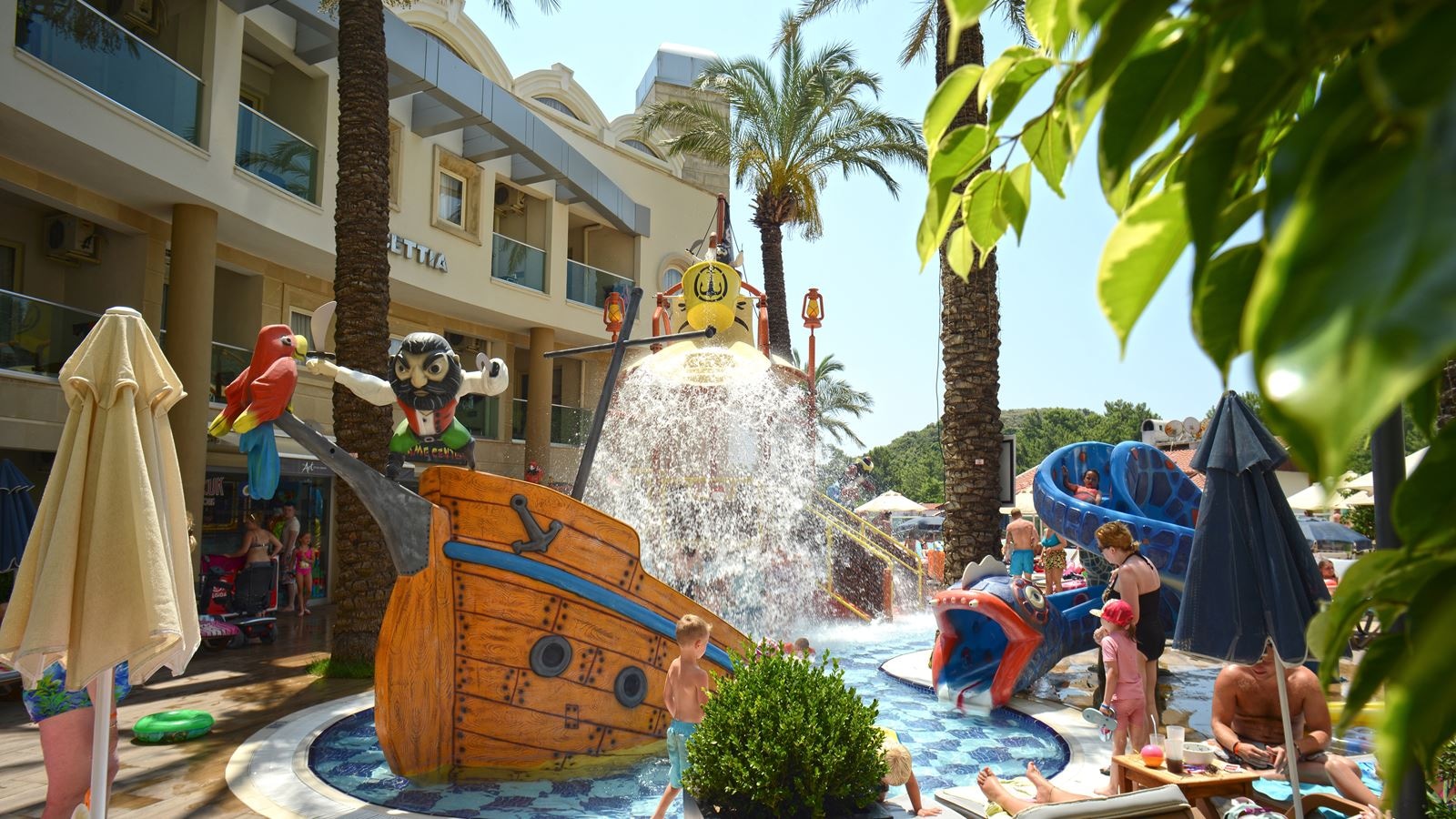 pools-outdoor-childrens-pool