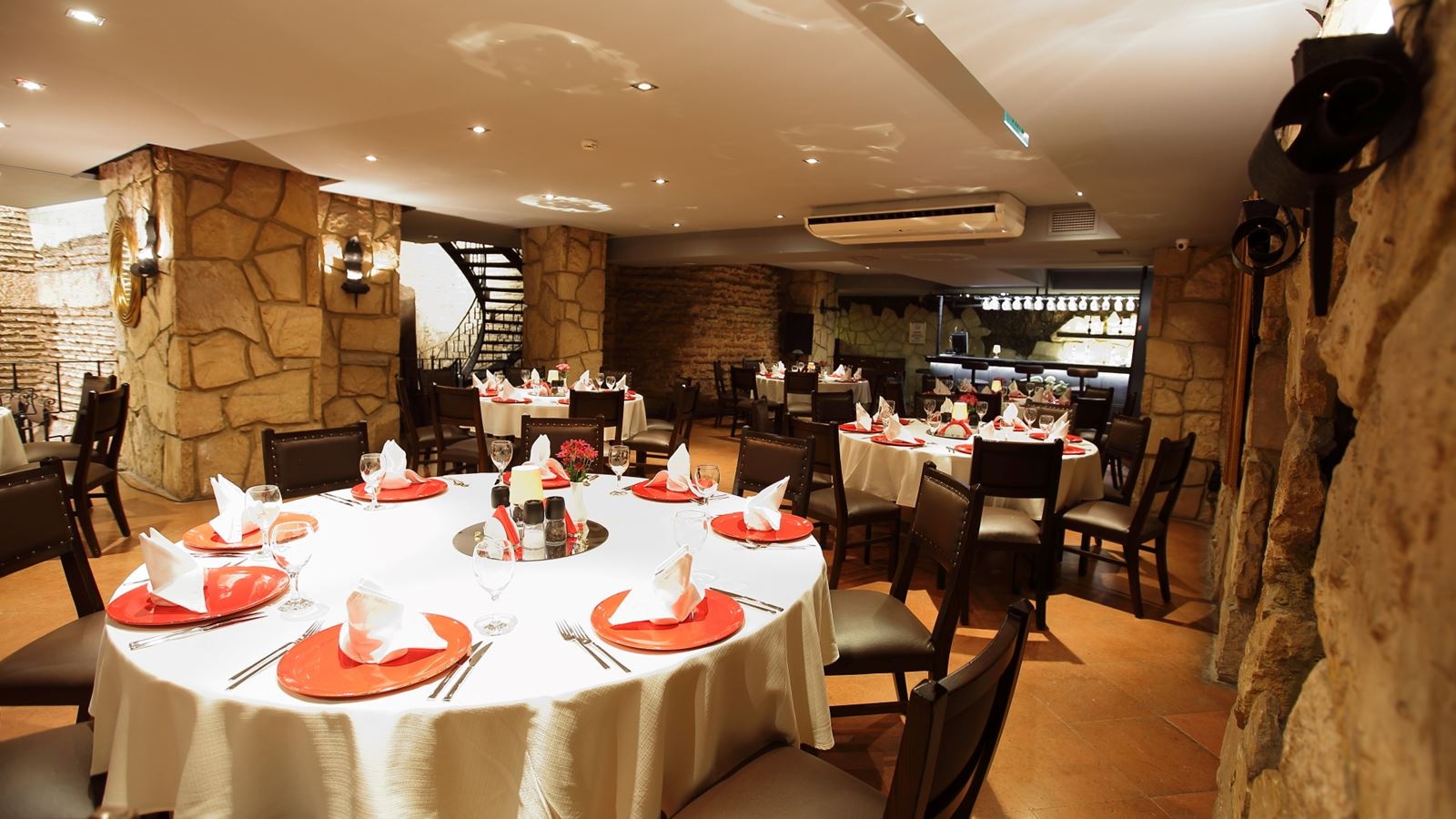 restaurants-restaurants