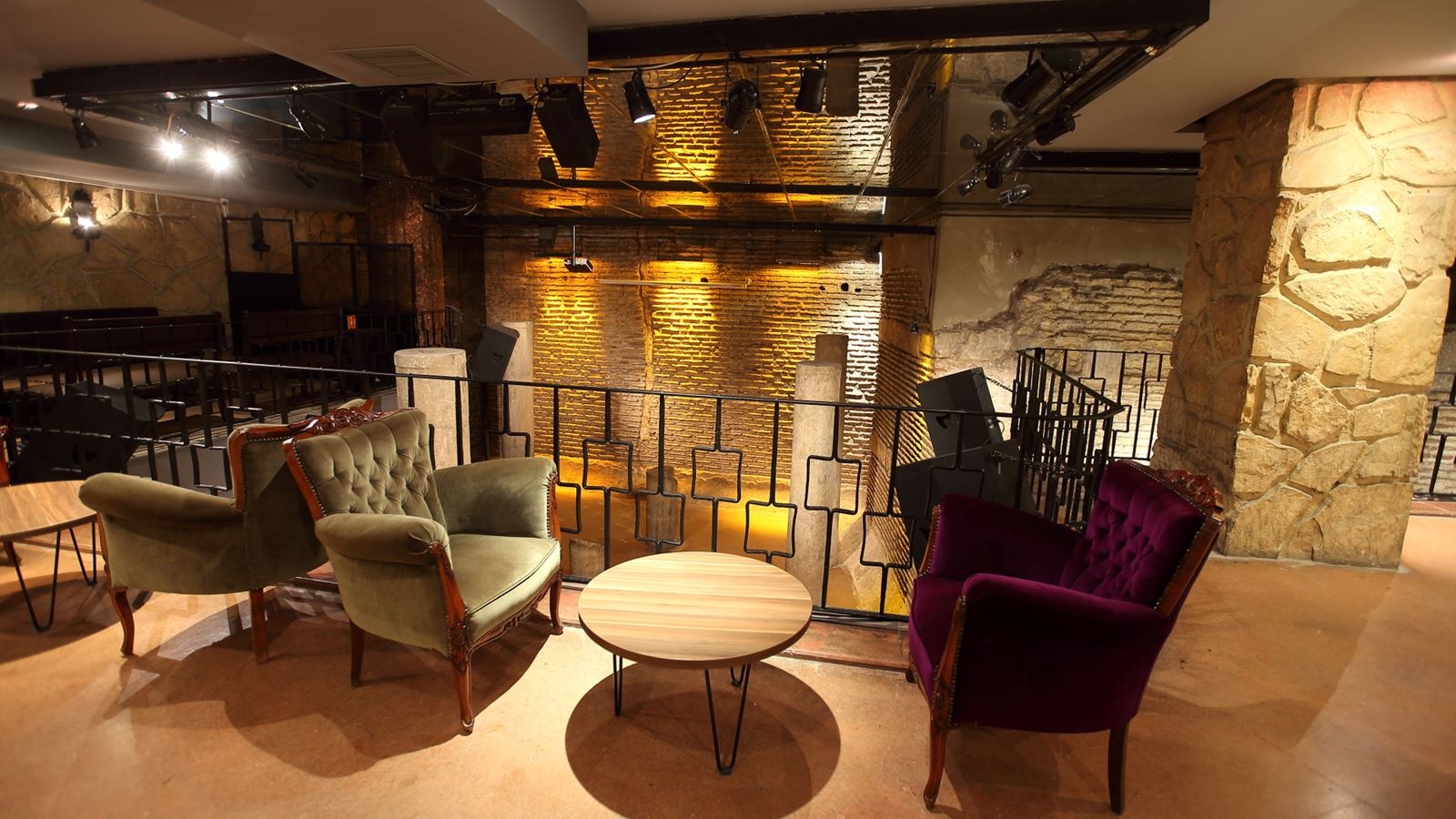 restaurants-restaurants