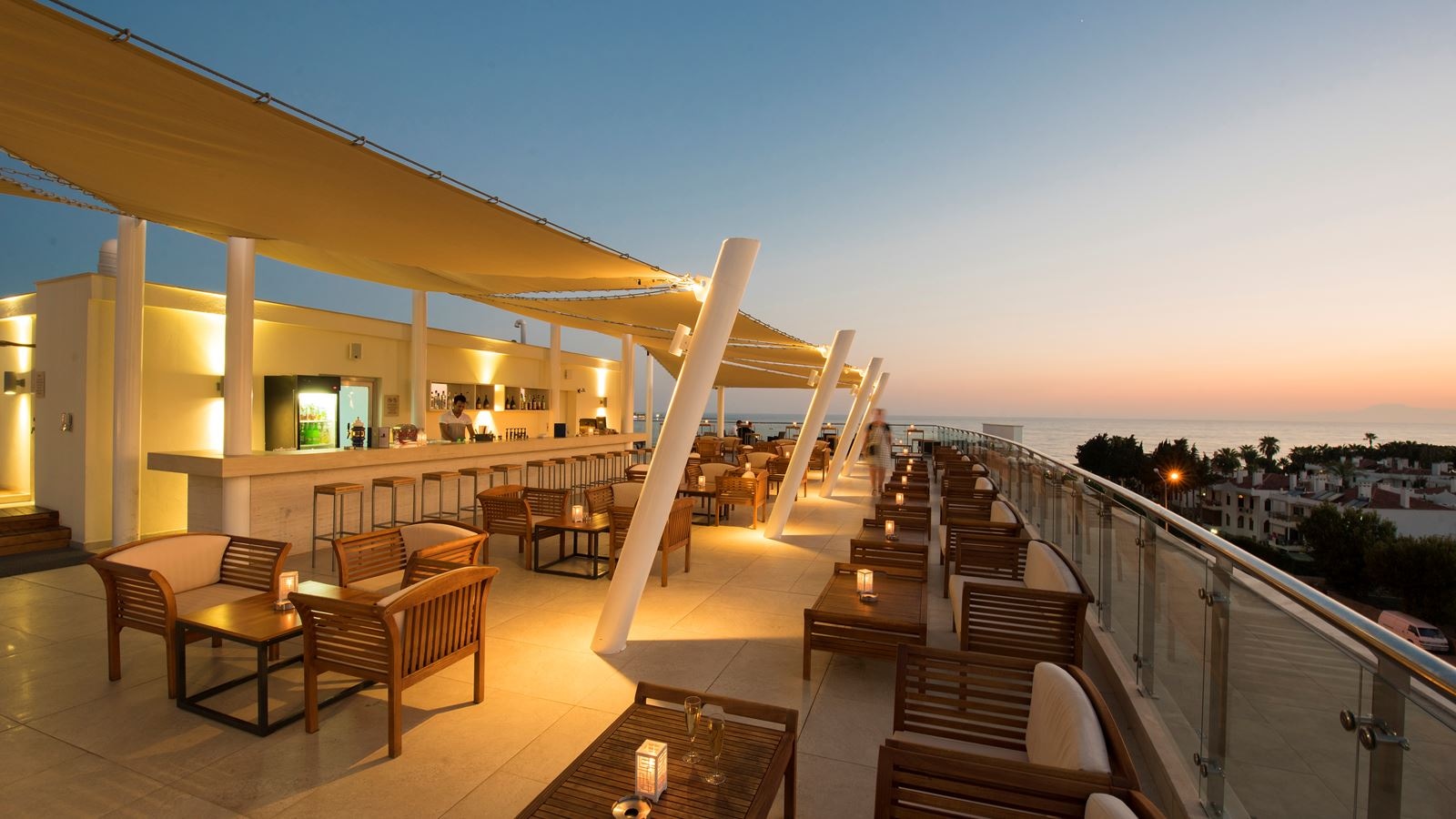 bars-sunset-roof-bar