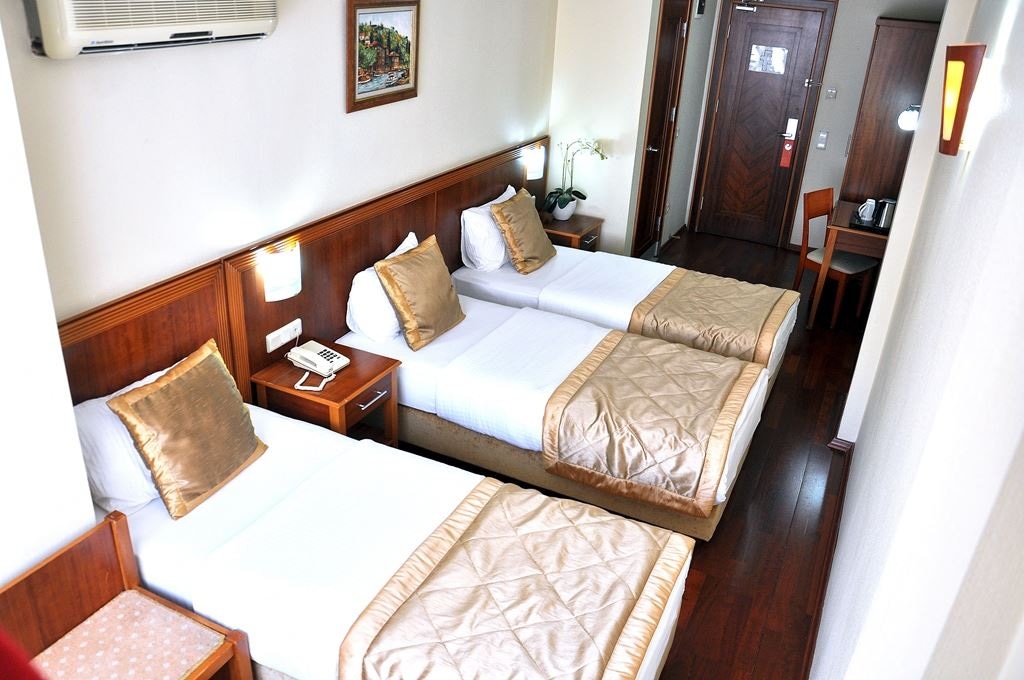 rooms-standard-room