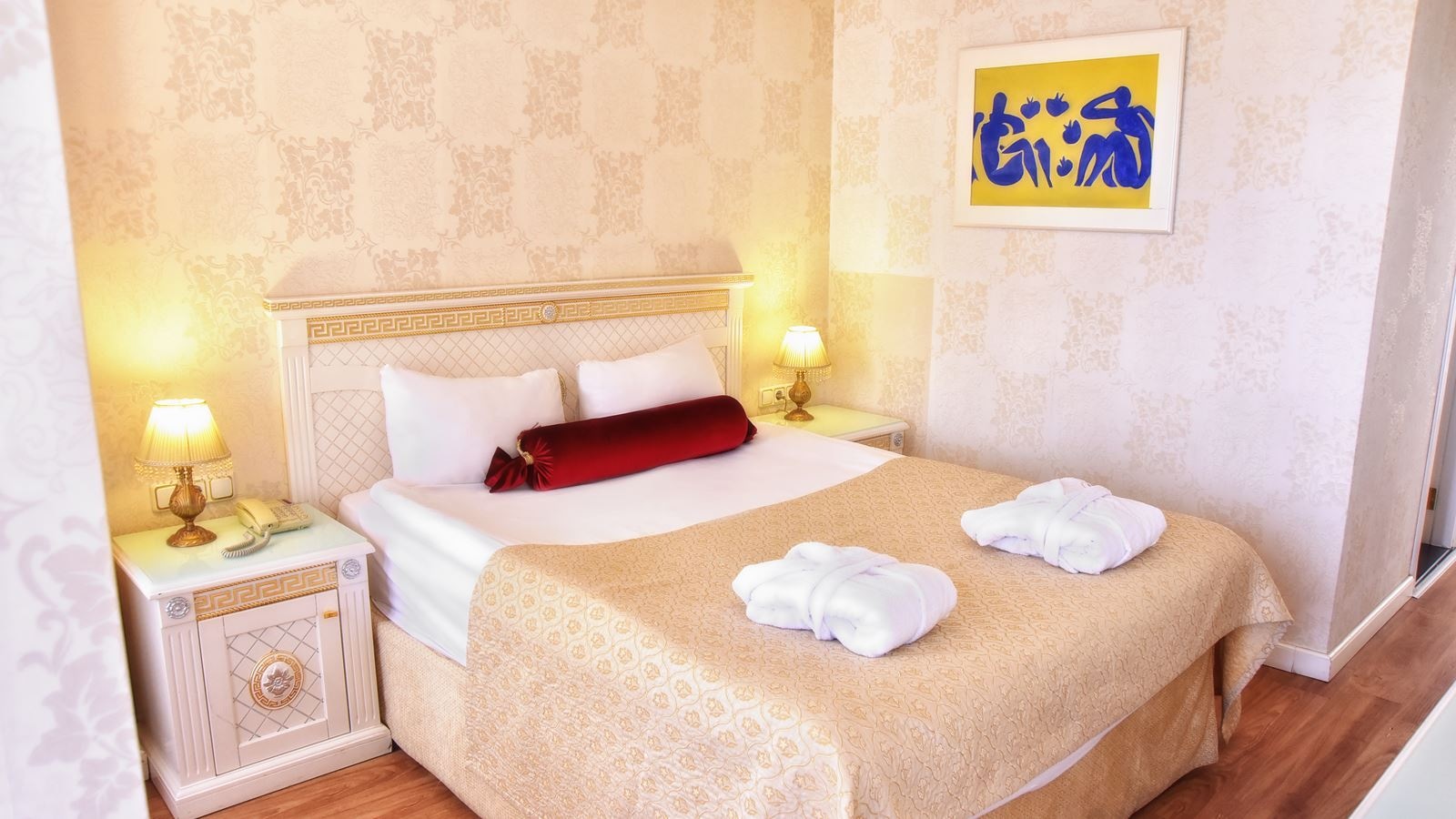 rooms-standard-room-land-view