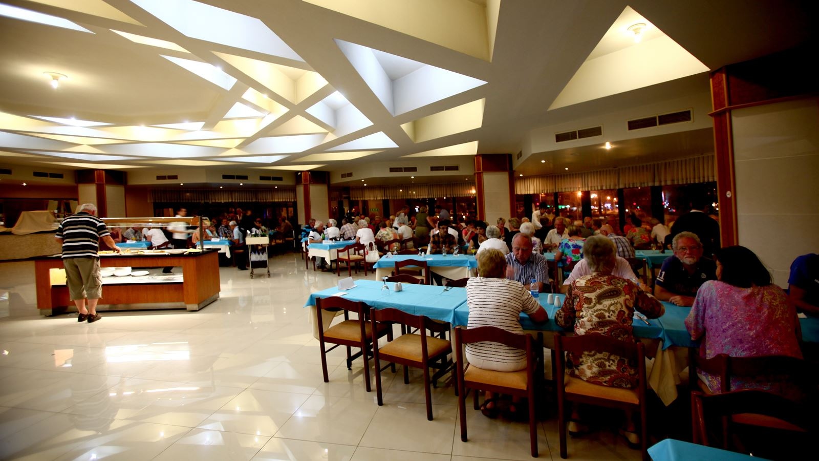 restaurants-main-restaurant