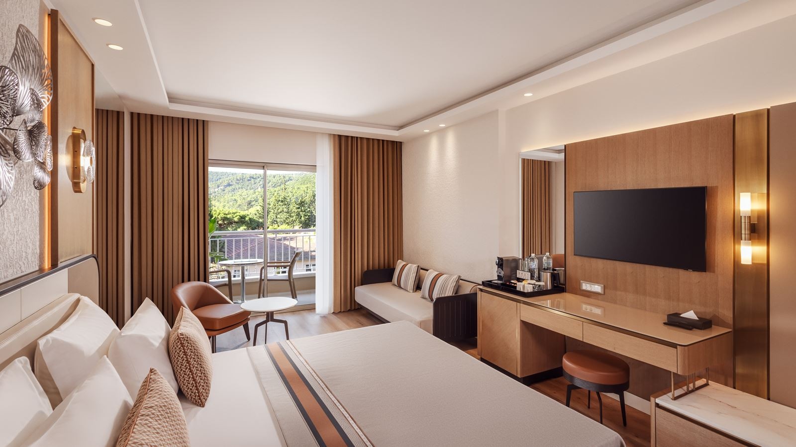 rooms-deluxe--land-view