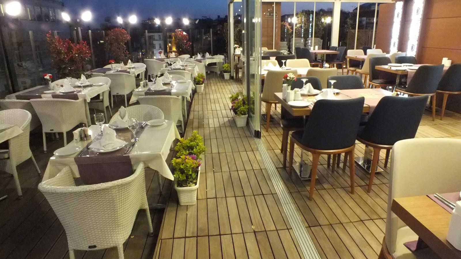 restaurants-restaurants