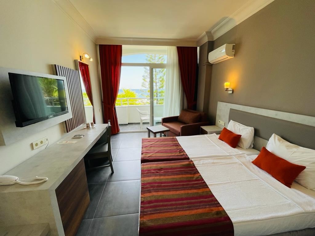 rooms-connection-room