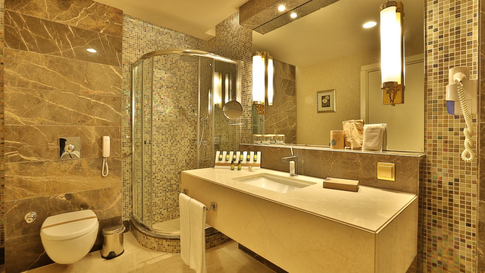 rooms-deluxe-room-sea-view