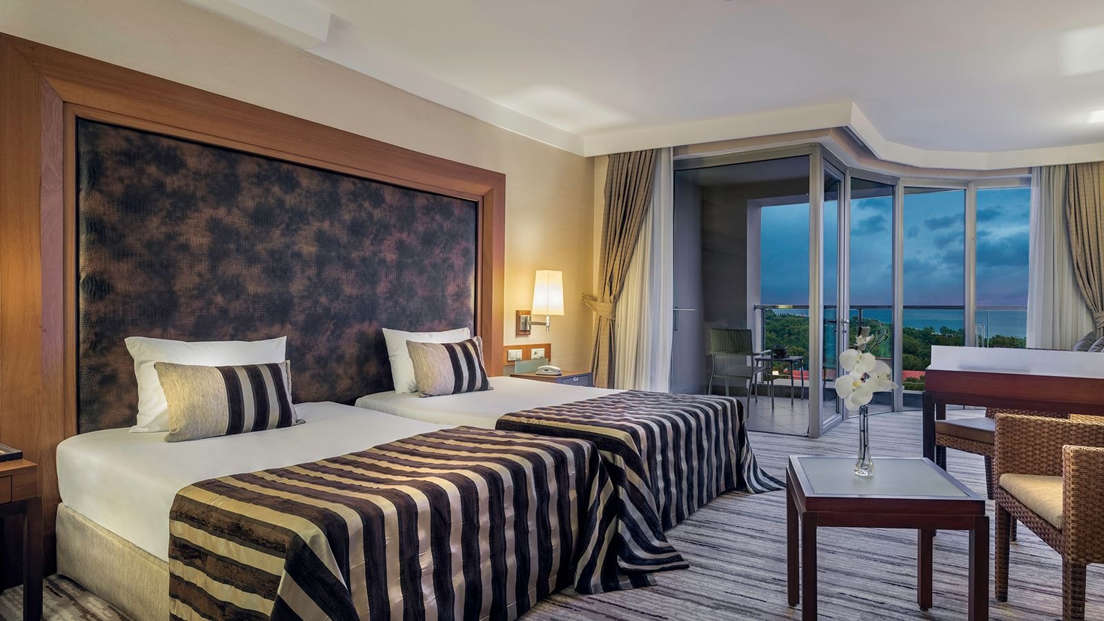 rooms-standard-room-sea-view