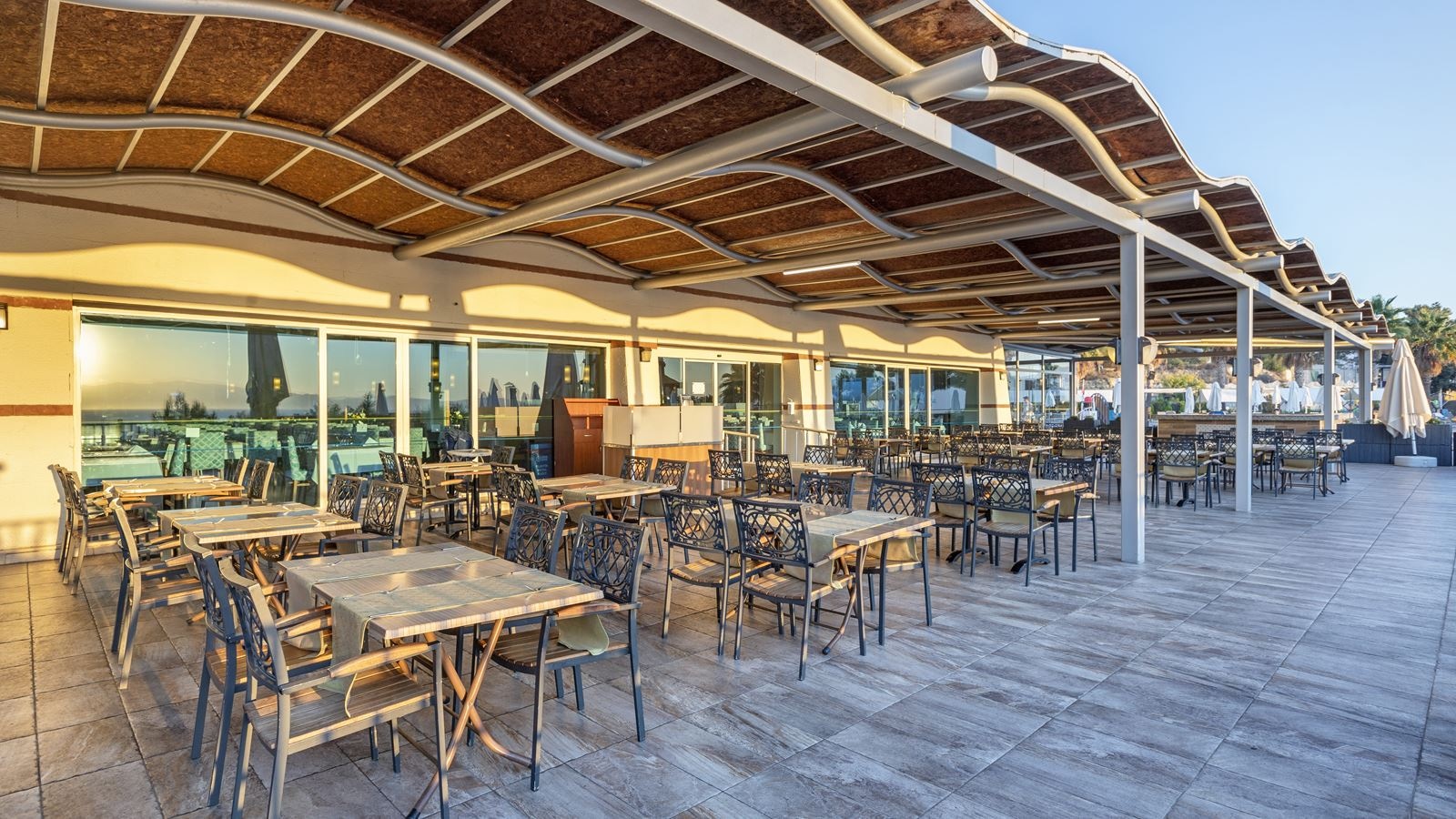 restaurants-restaurants