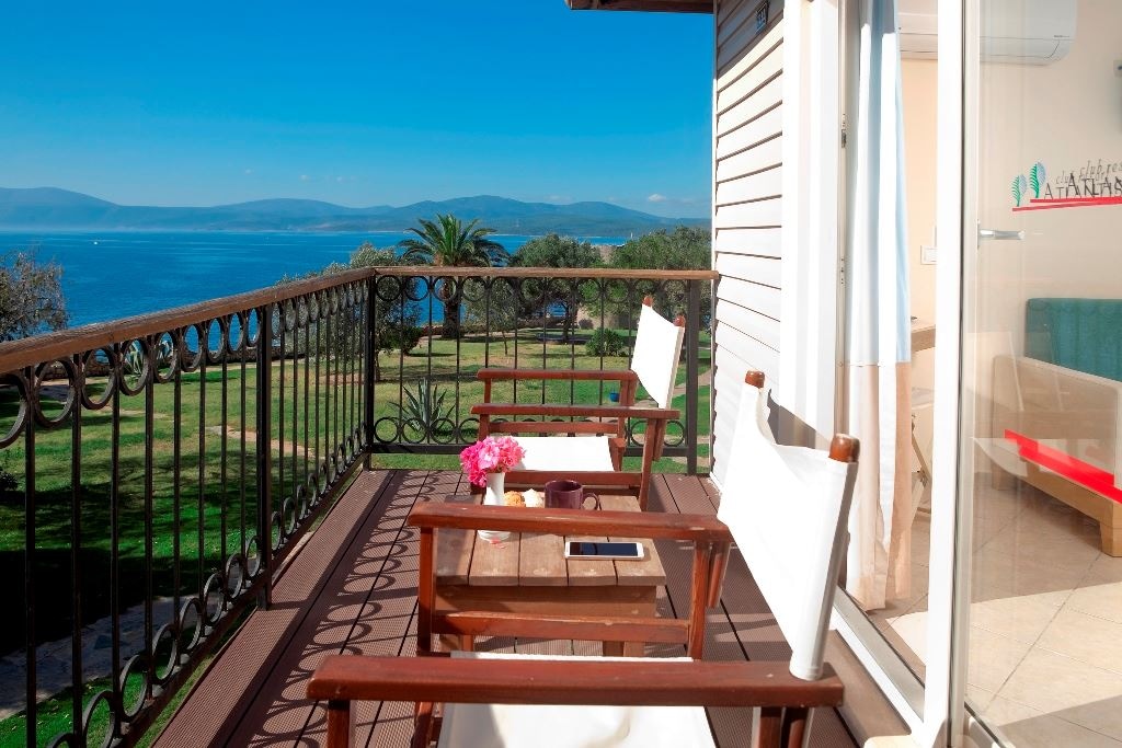 rooms-standard-room-single-use-sea-view