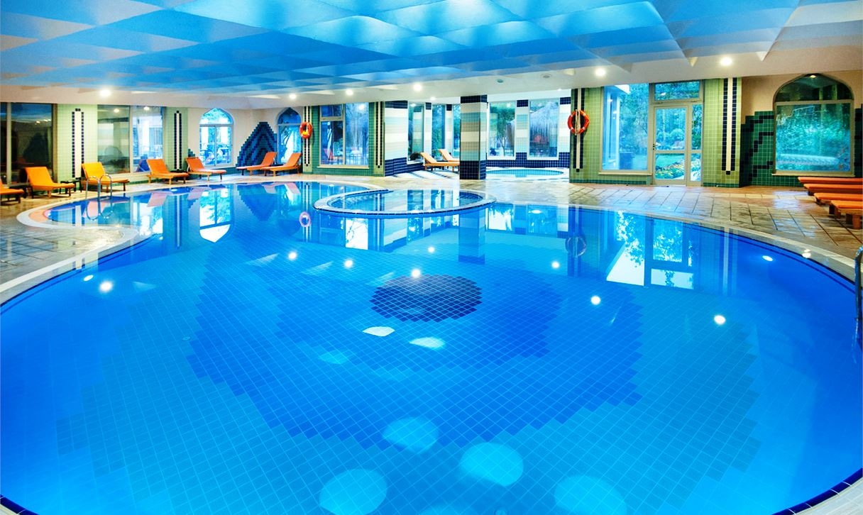 pools-indoor-pool