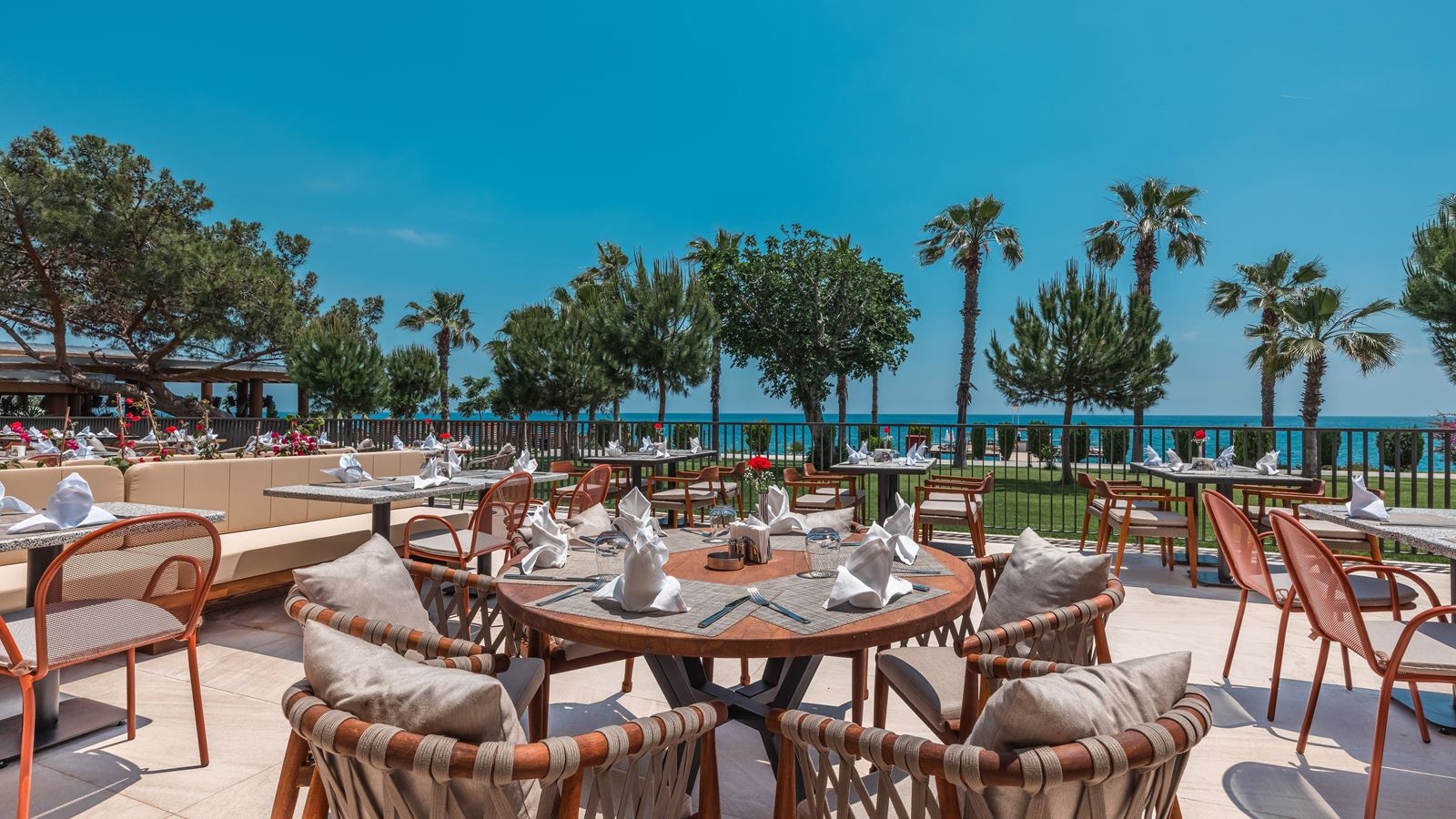 restaurants-cuisinanatolia-main-restaurant