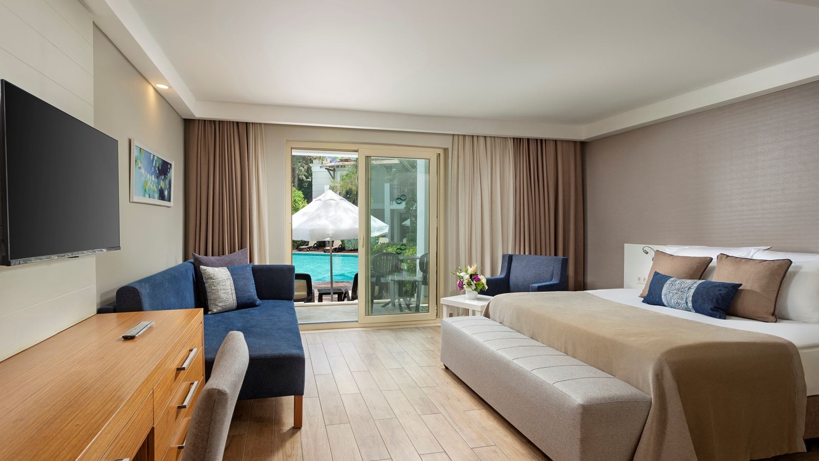 rooms-indigo-lagoon-room