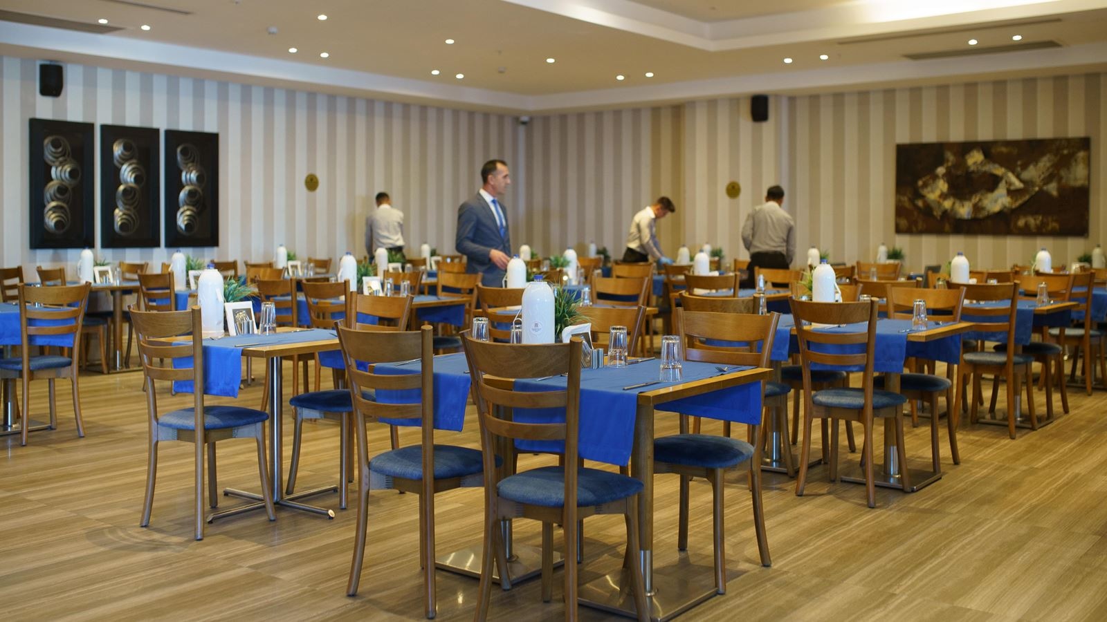 restaurants-main-restaurant