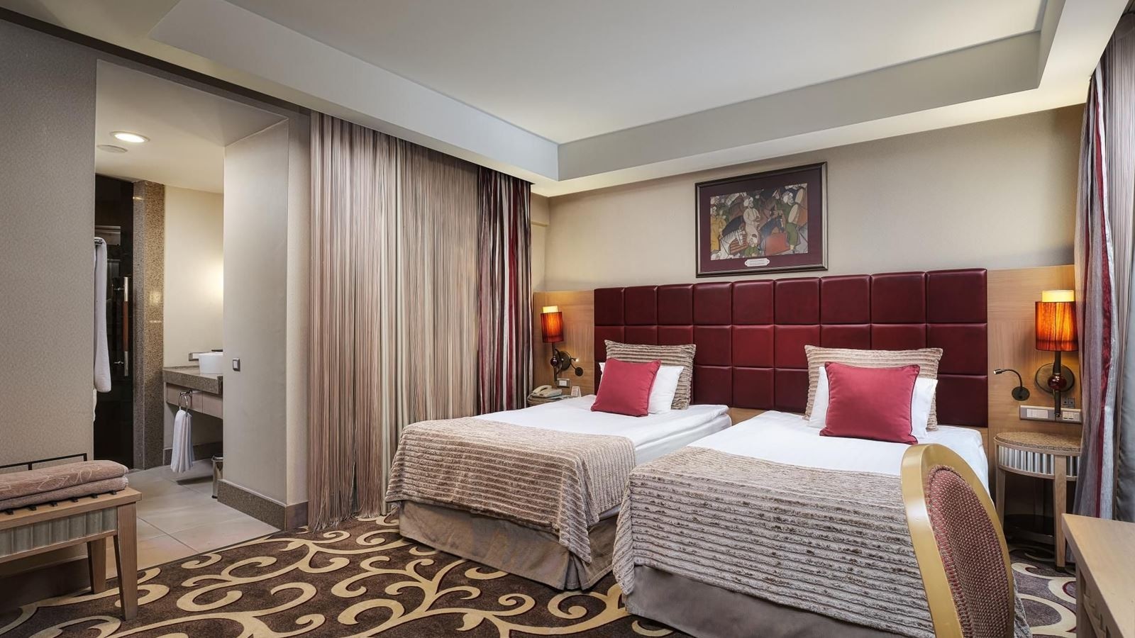 rooms-lake-villa-lapis