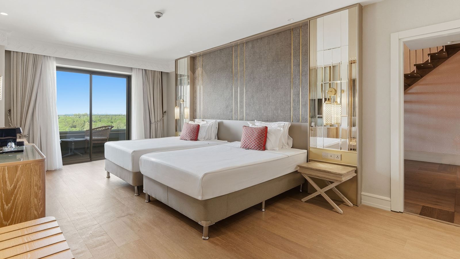 rooms-grand-roof-top-suite