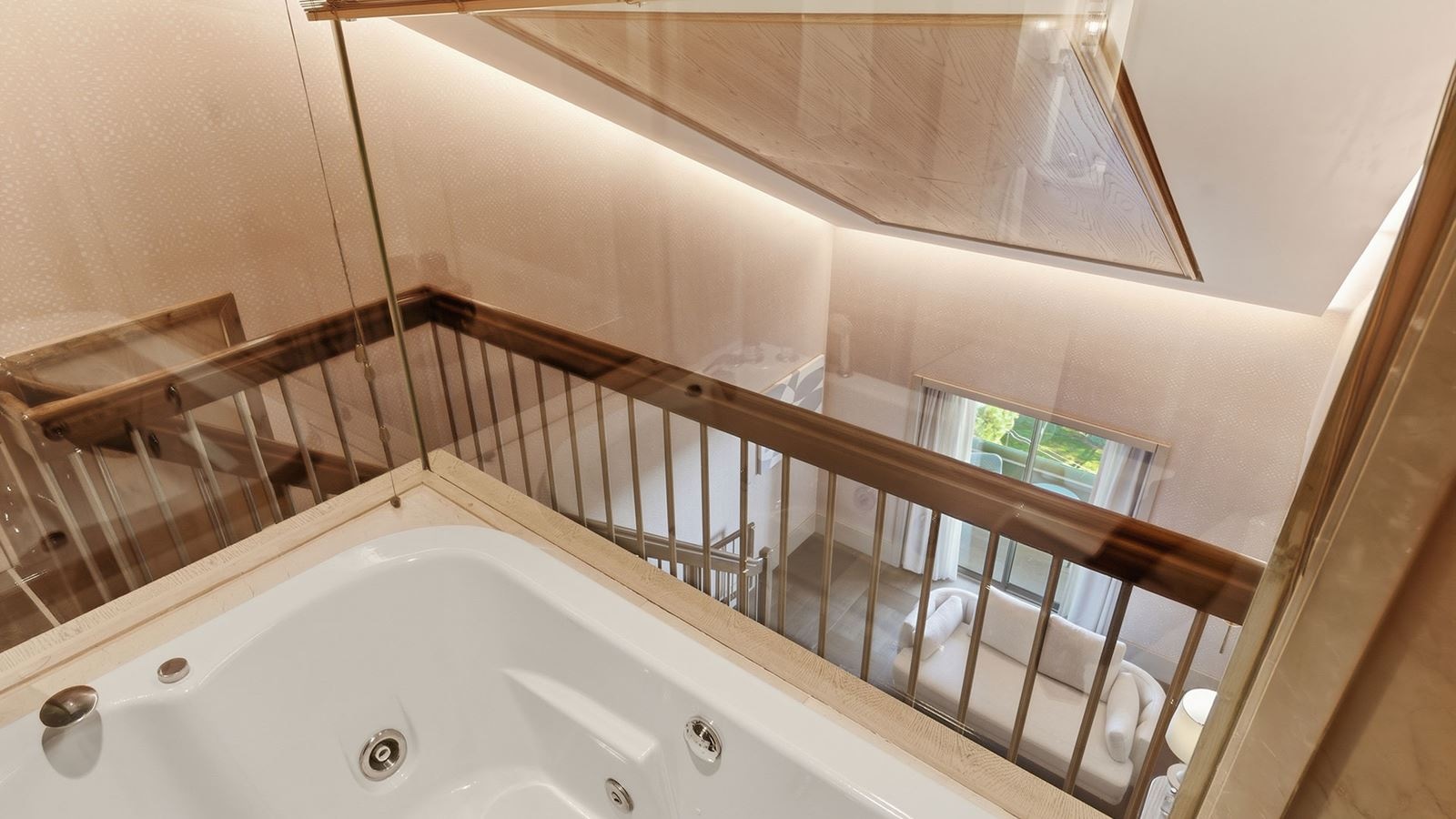 rooms-premier-roof-top-suite