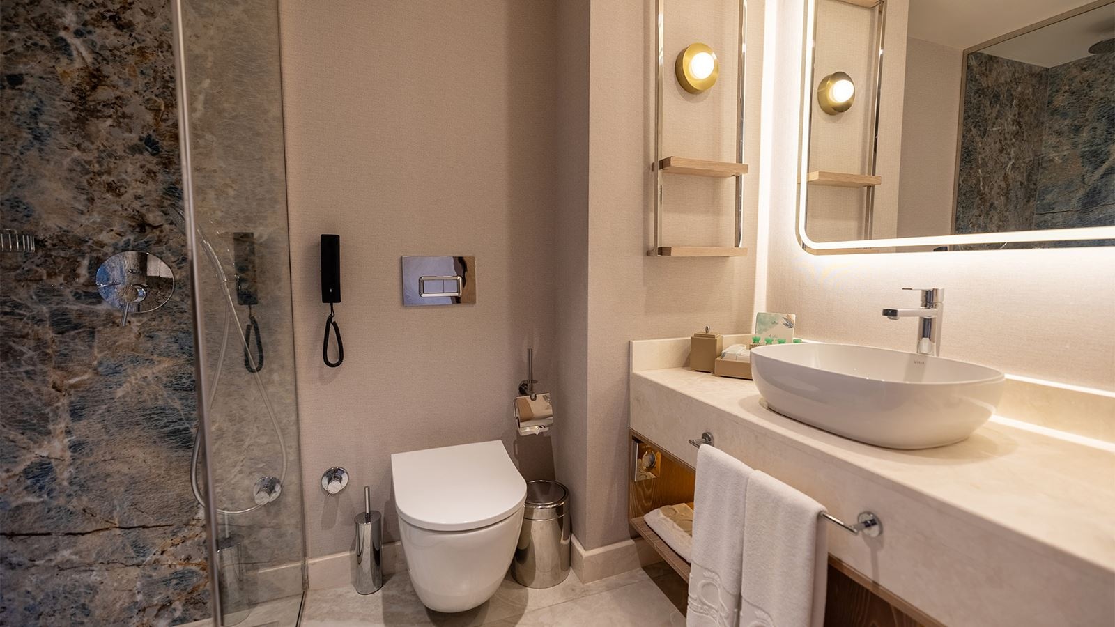 rooms-garden-standard-room