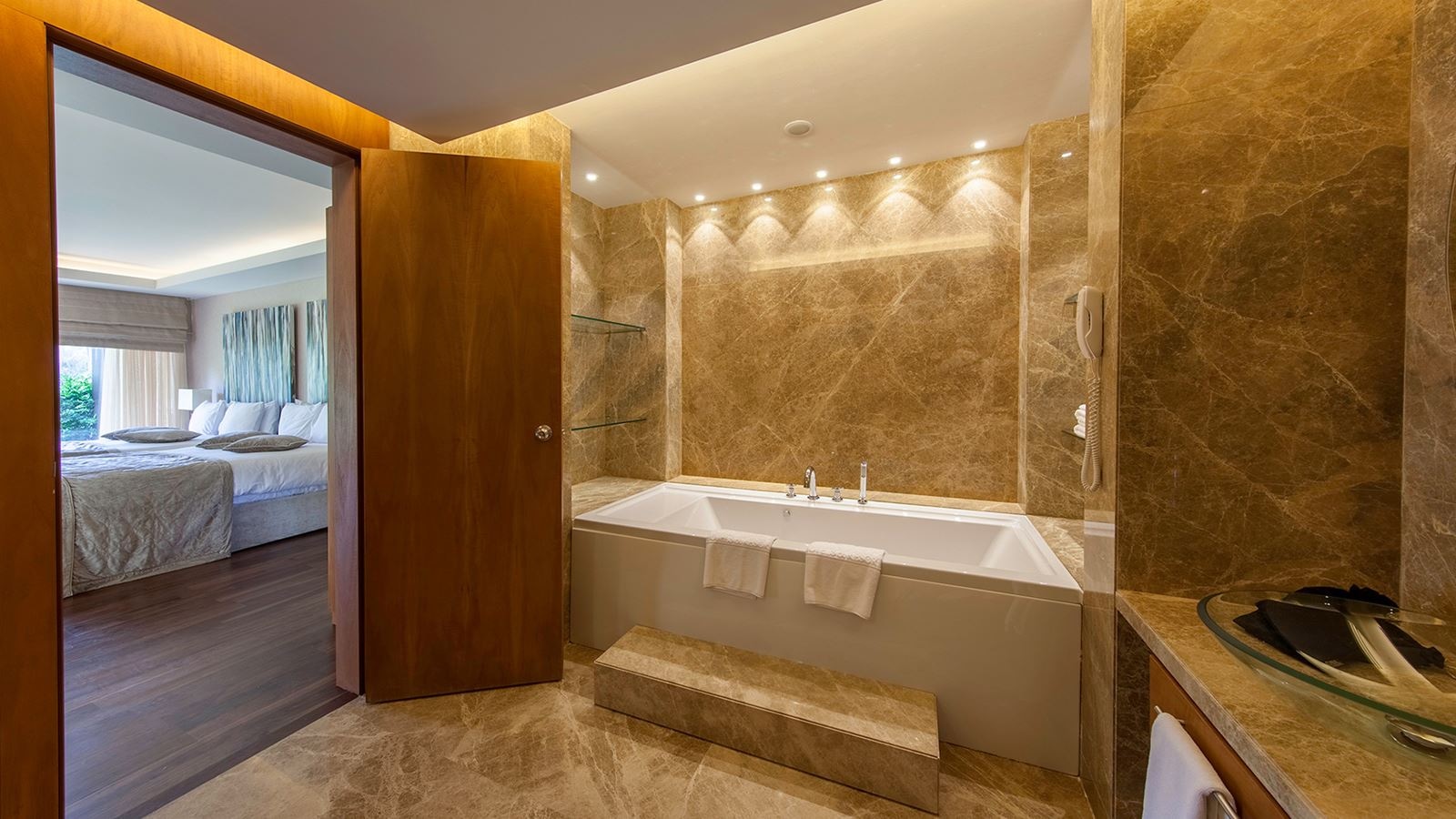 rooms-serenity-villa