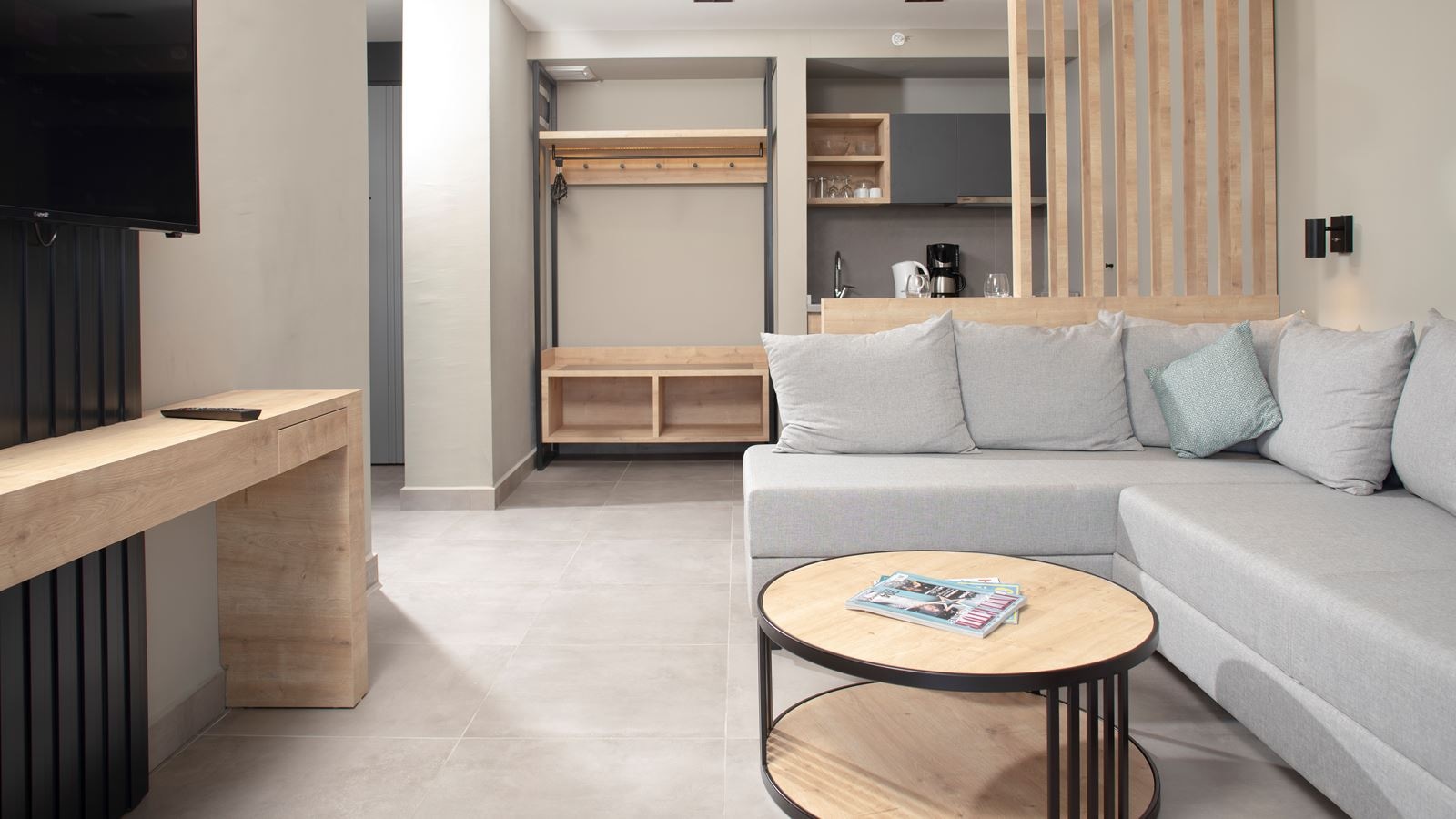 rooms-comfort-1-bedroom-land-view