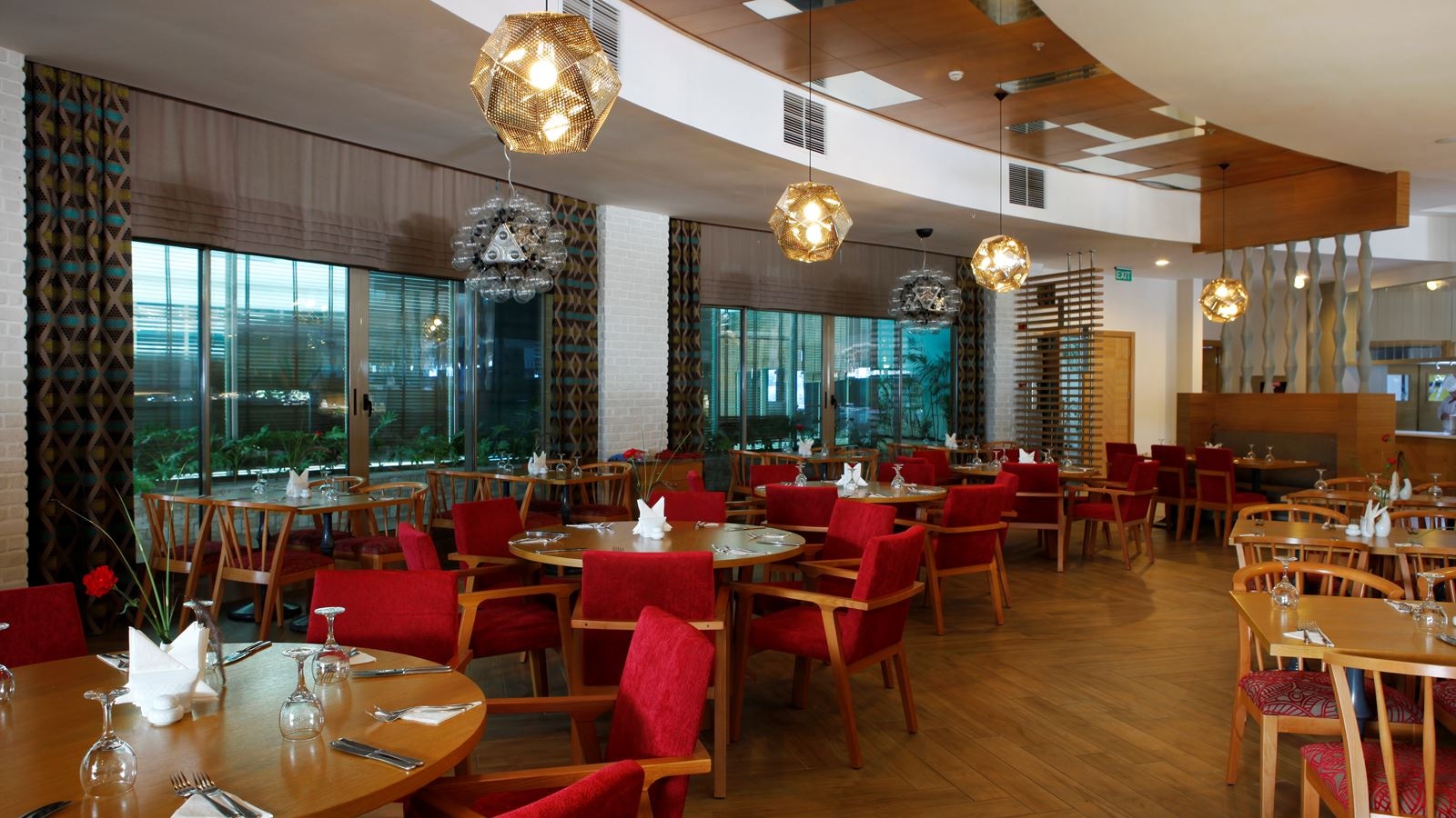 restaurants-main-restaurant