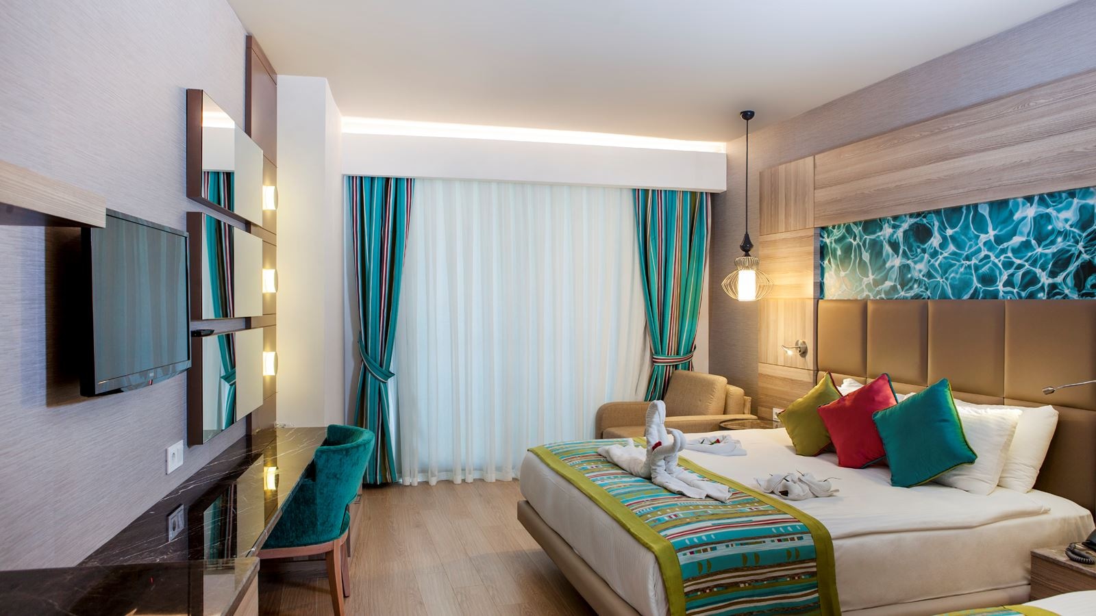 rooms-standard-land-view-room