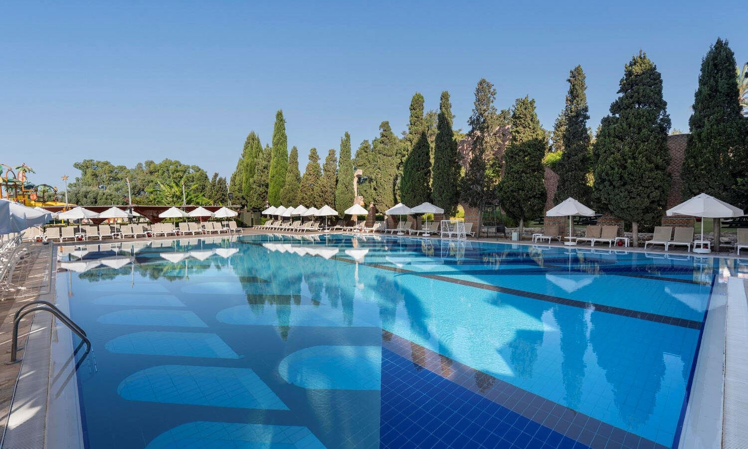 pools-outdoor-pool