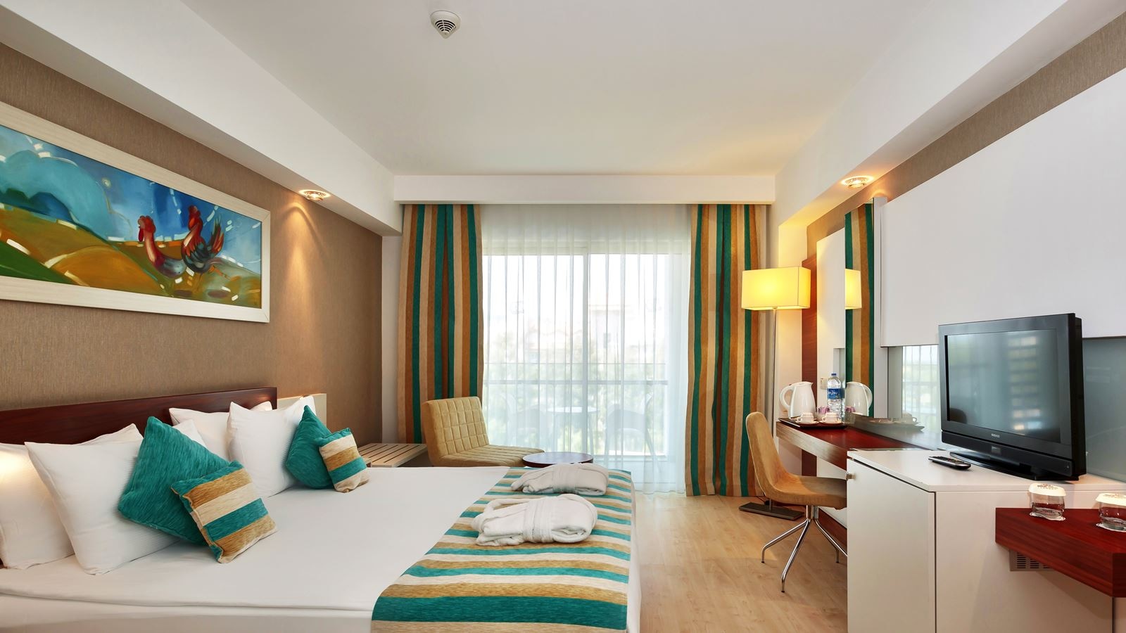 rooms-standard-room-land-view