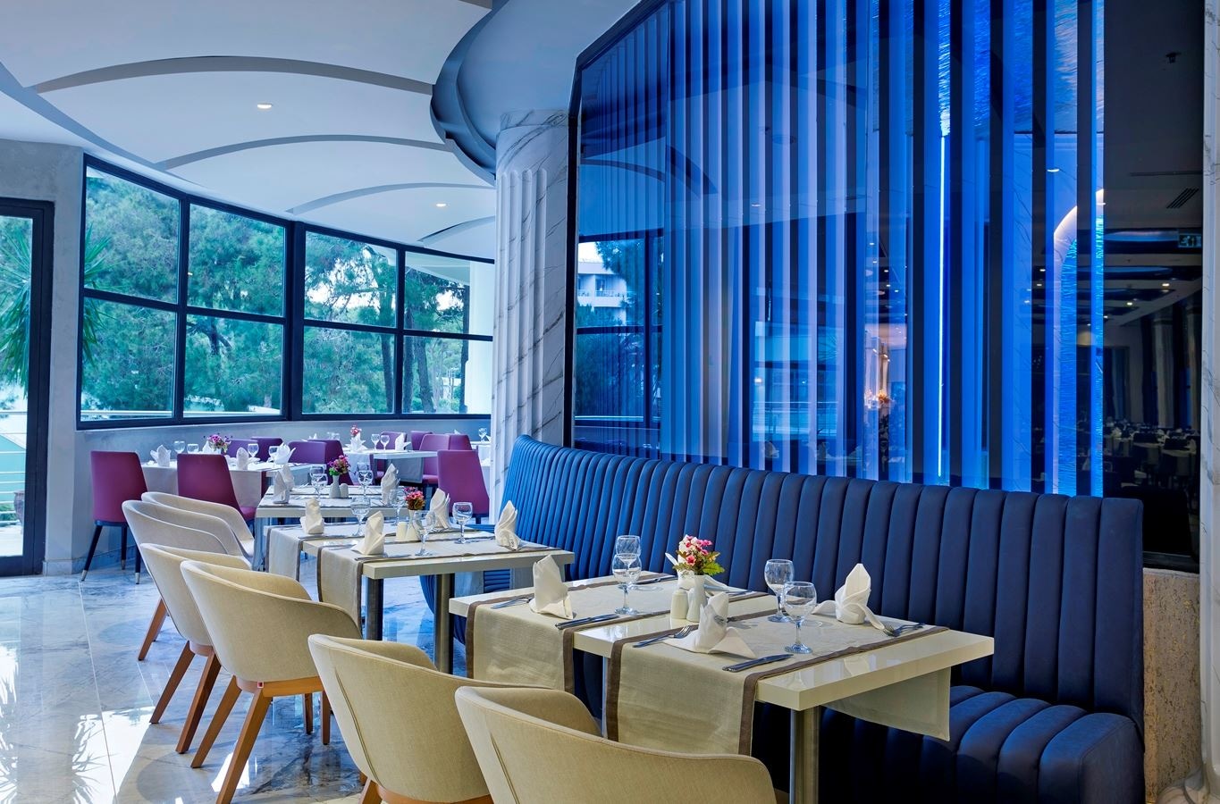 restaurants-restaurants