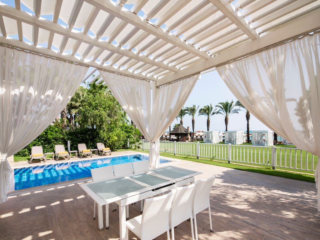 rooms-presidential-villa