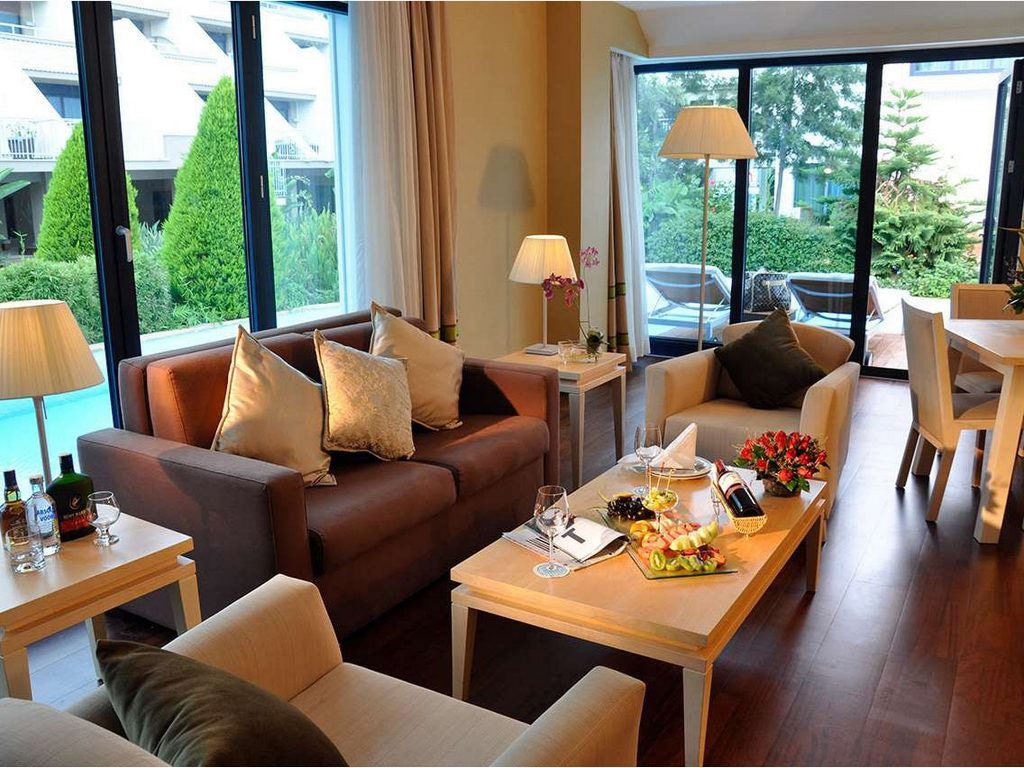 rooms-love-lake-suite