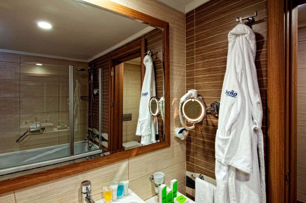 rooms-standard-room-land-view