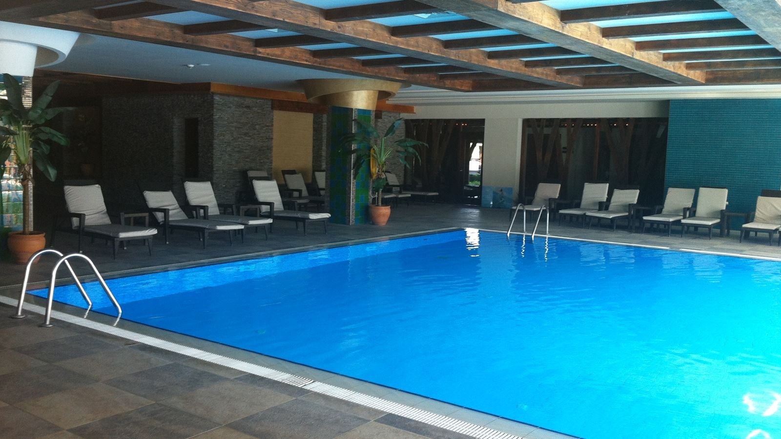 pools-indoor-pool