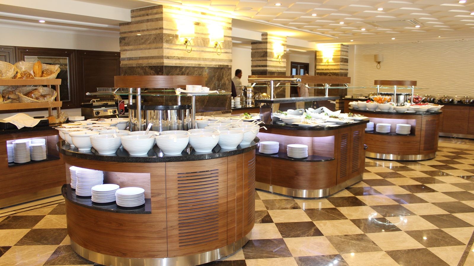 restaurants-restaurant