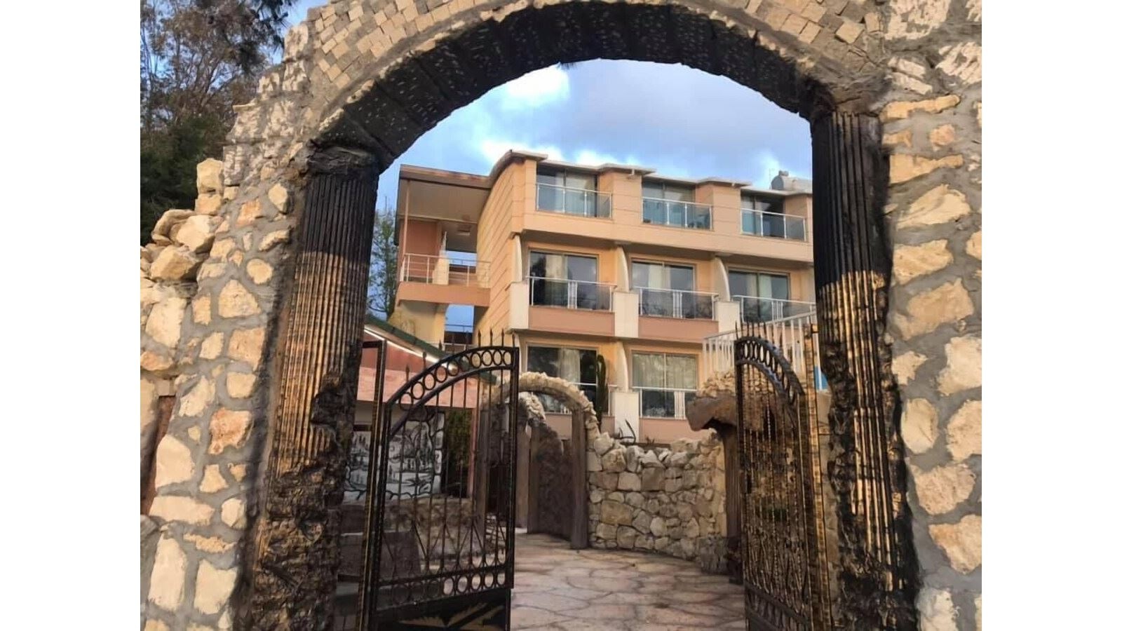 general-main-building