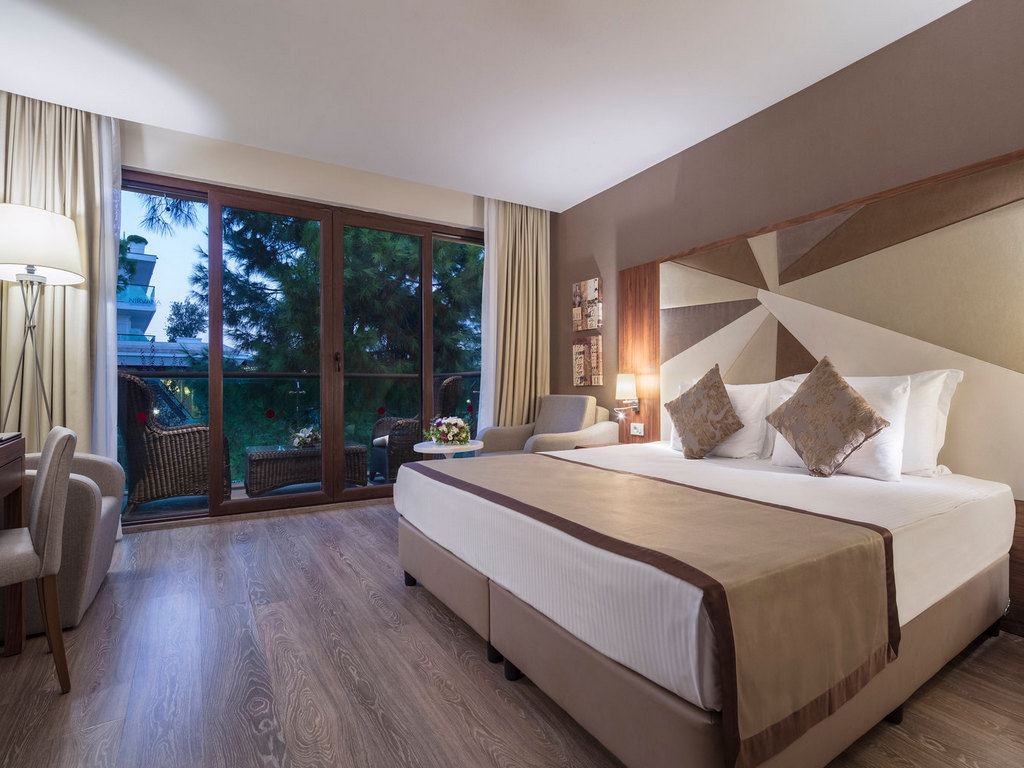 rooms-lagoon-family-suite-1-bathroom