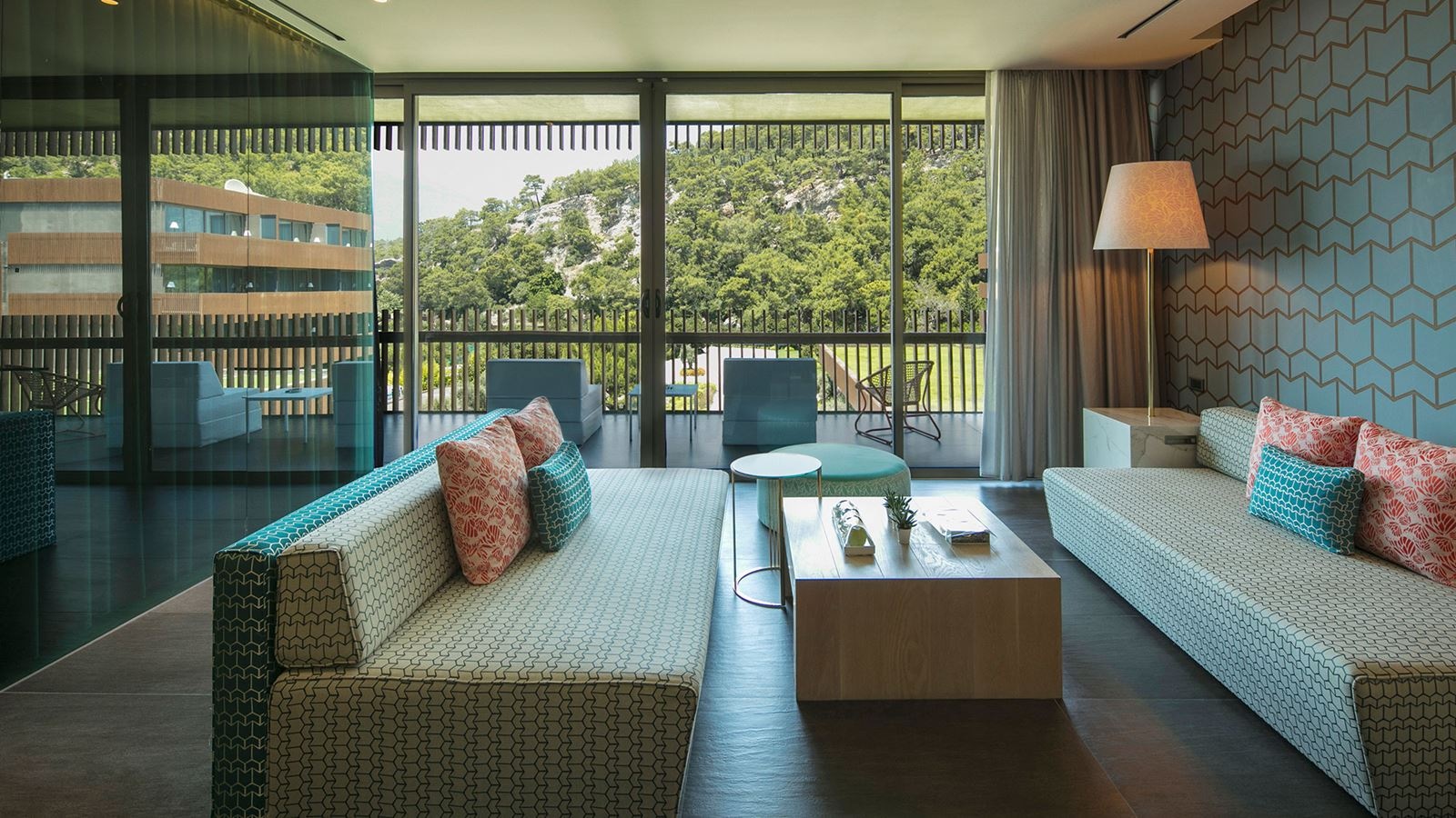 rooms-suite-land-view