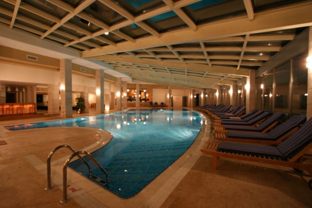 pools-indoor-pool