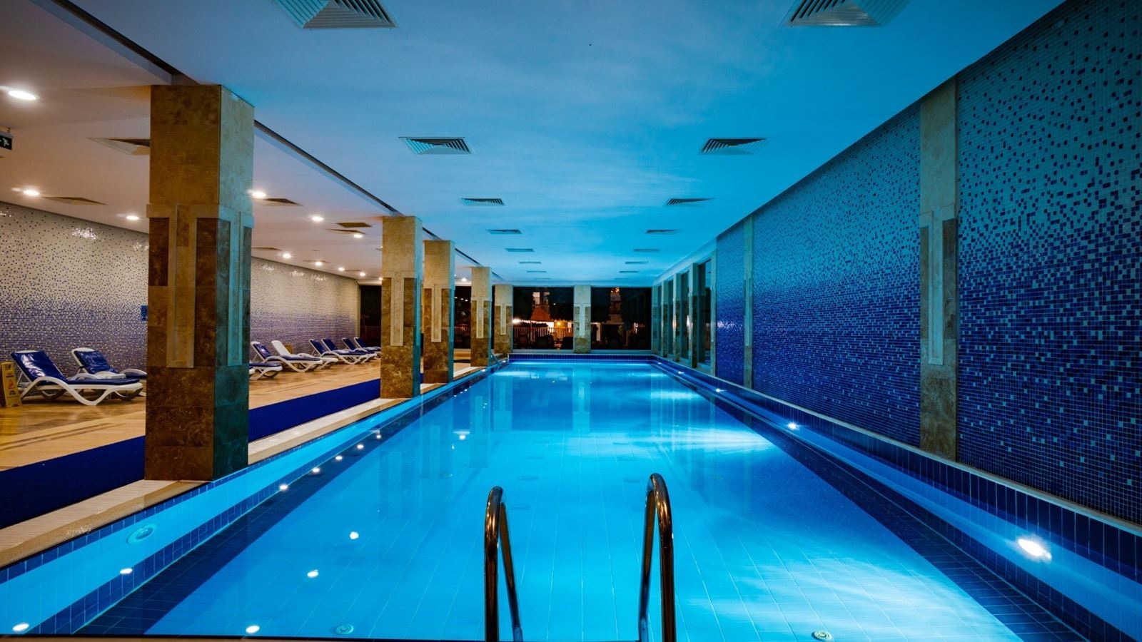 pools-indoor-pool